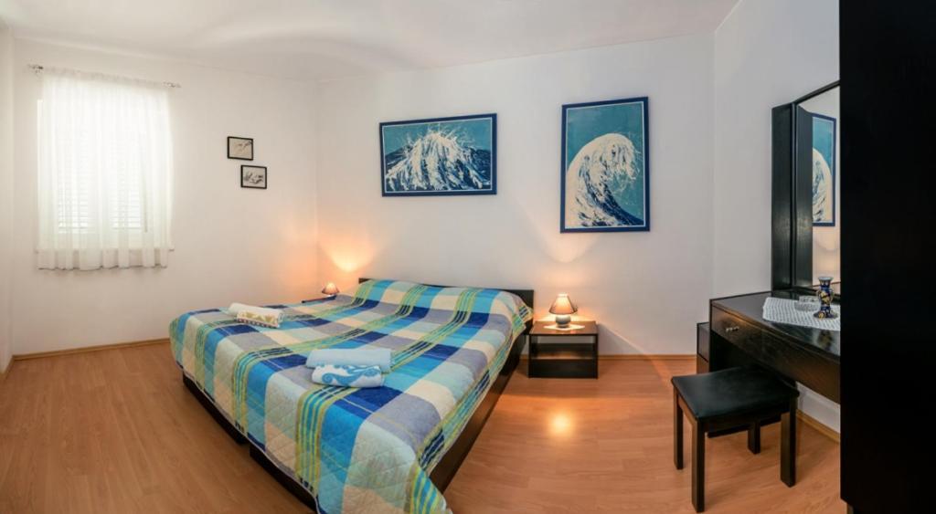Apartment In Bol With Seaview, Terrace, Air Condition, Wifi Exteriör bild